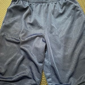 🔴 4 for 20 
Boys athletic shorts